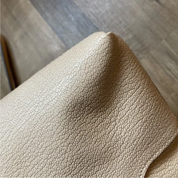 [Henri Bendel] Saffiano Leather Wyatt Crossbody Purse - Picture 13 of 15